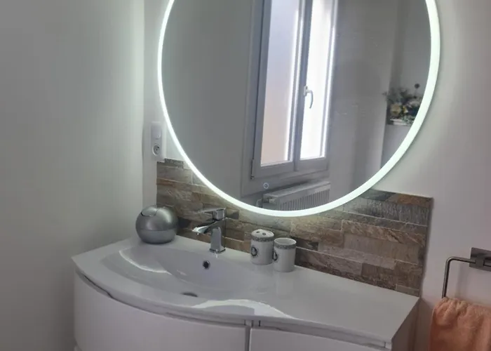 Maison Au Mans Pour Les 24h Casa de Férias *